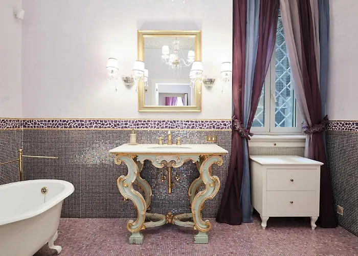Luxury In Piazza Di Spagna Apartment