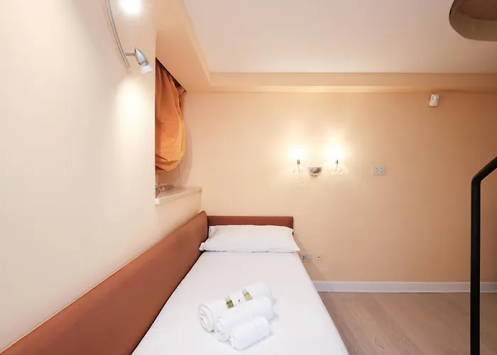 Luxury In Piazza Di Spagna *
