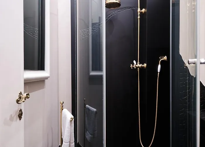 Luxury In Piazza Di Spagna Apartment